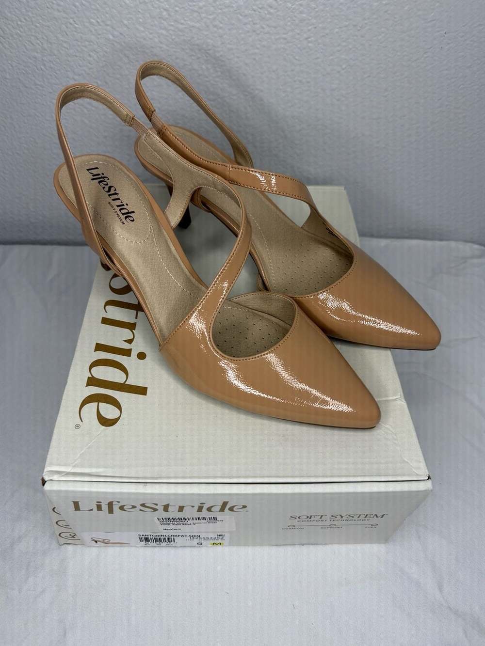 LifeStride Santorini Slingback Pump Size 9M Tan Patent